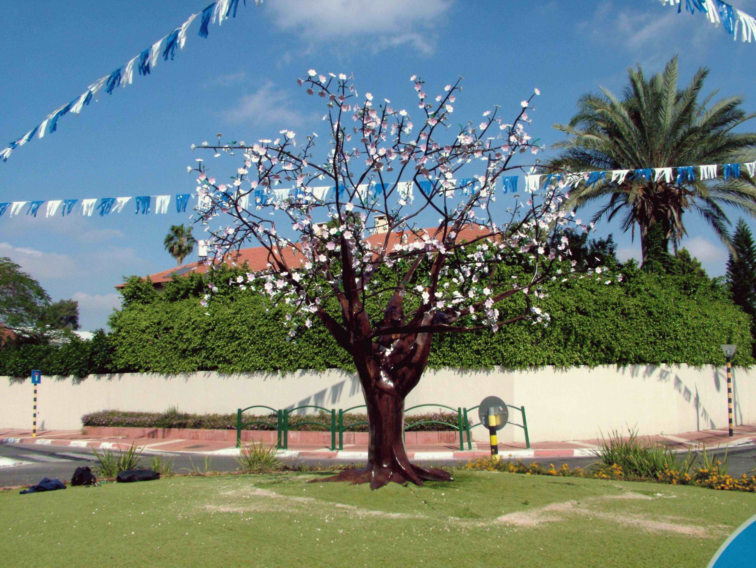 Almond tree sculpture, Nes Ziona