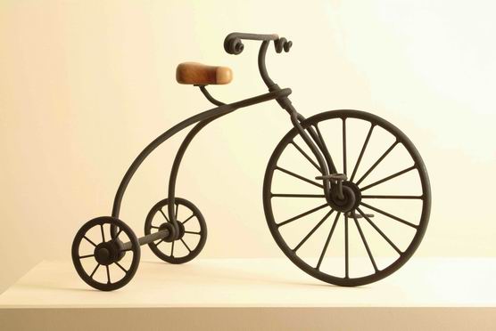 Bike exhibition, rolling art